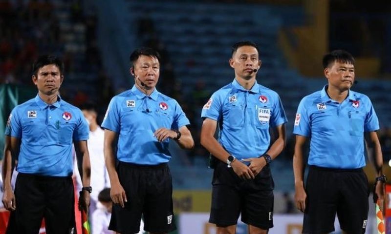 Quần áo trọng tài bóng đá VFF: Đặc điểm thiết kế